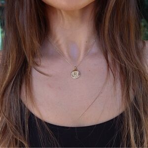 Gold Pendant R Initial Necklace